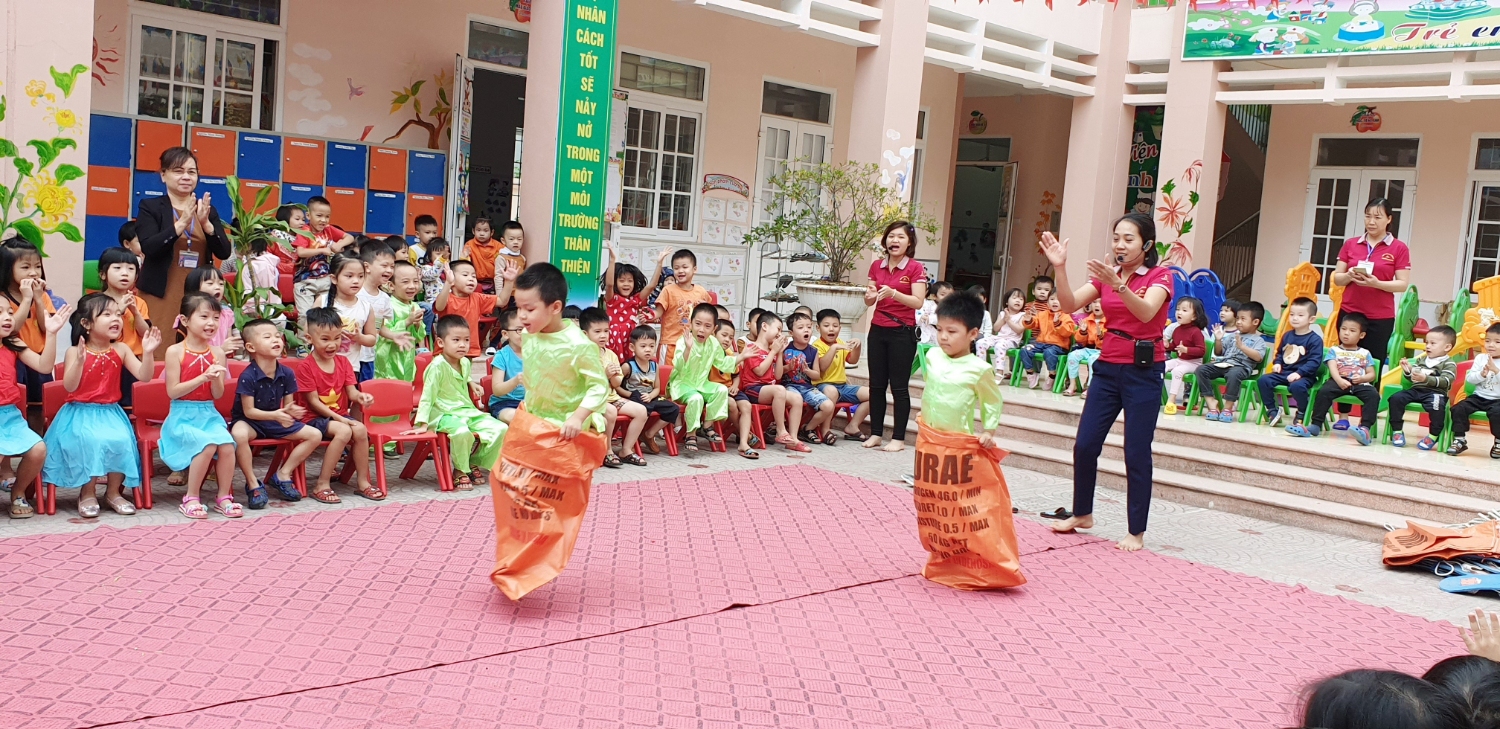 Trường mầm non Hoa Hồng thành phố Điện Biên Phủ tổ chức các hoạt động chào mừng kỷ niệm ngày nhà giáo Việt Nam 20/11