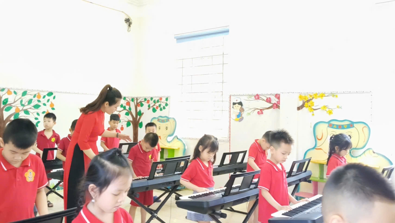TRƯỜNG MẦM NON HOA HỒNG TIẾP TỤC ĐẨY MẠNH CÁC HOẠT ĐỘNG TRONG PHÒNG CHỨC NĂNG