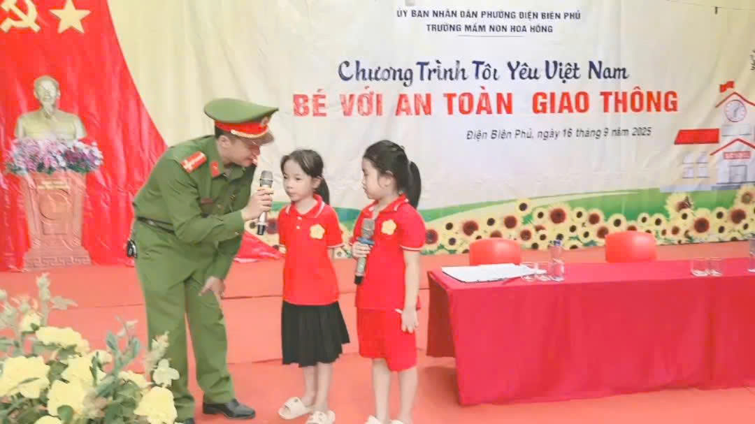 TRƯỜNG MẦM NON HOA HỒNG HƯỞNG ỨNG THÁNG AN TOÀN GIAO THÔNG QUỐC GIA NĂM 2025